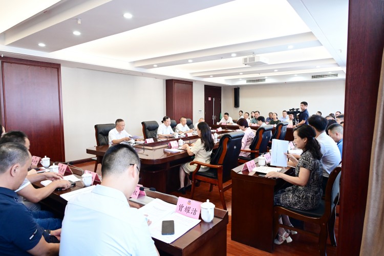 市政协党组（扩大）会议召开